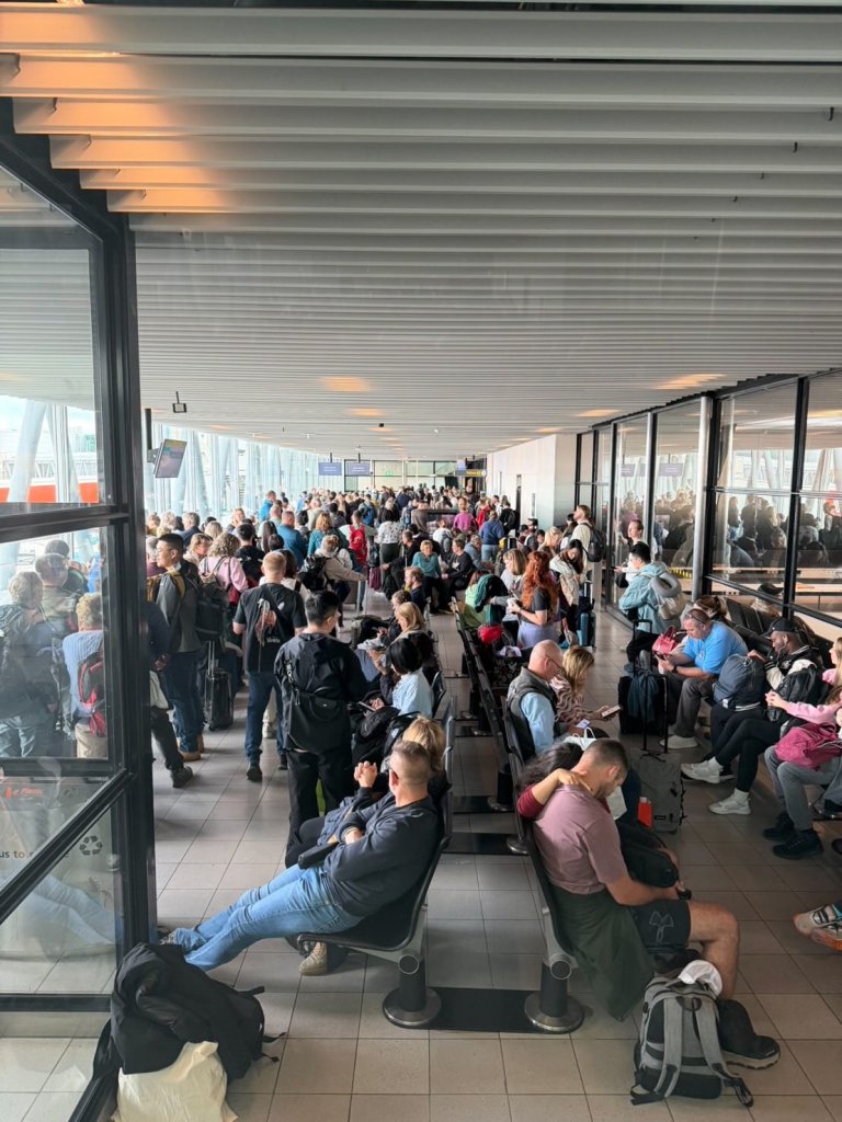 冰島廉航play航空驚爆破產!旅客行程全亂套