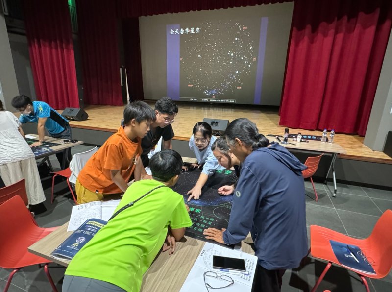 屏東追星季熱力登場 「暗空小鎮」共創全民追星新時代