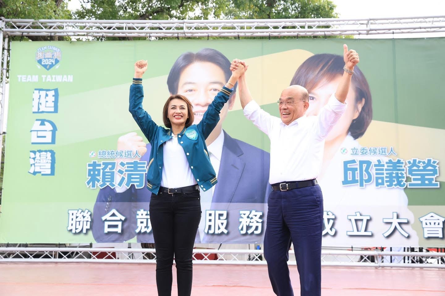 蘇貞昌中秋獻聲力挺邱議瑩 民眾驚喜問「真的是本人嗎?」 266 蘇貞昌中秋獻聲力挺邱議瑩 民眾驚喜問「真的是本人嗎?」 265