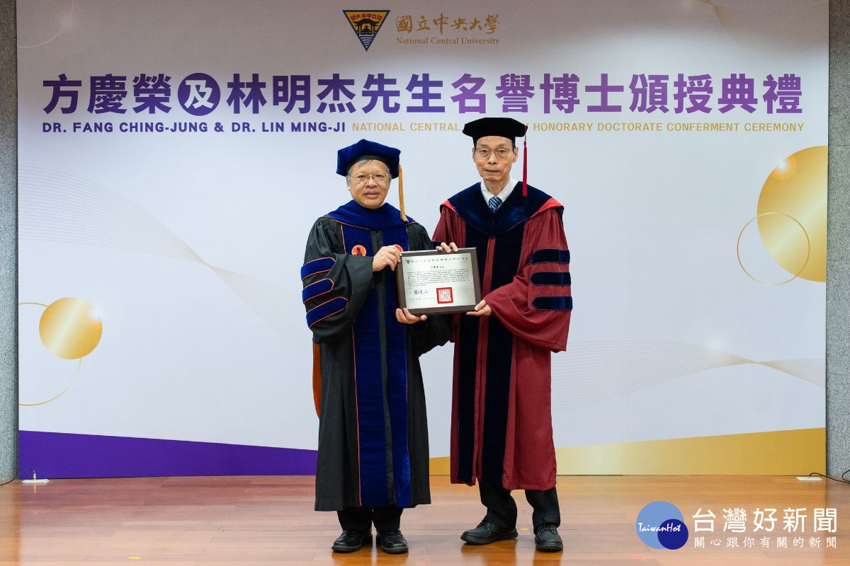 方慶榮先生為陽光社會福利基金會創會董事之一,落實洗車及重建中心服務,提升社會服務品質,為社福領域立下典範。