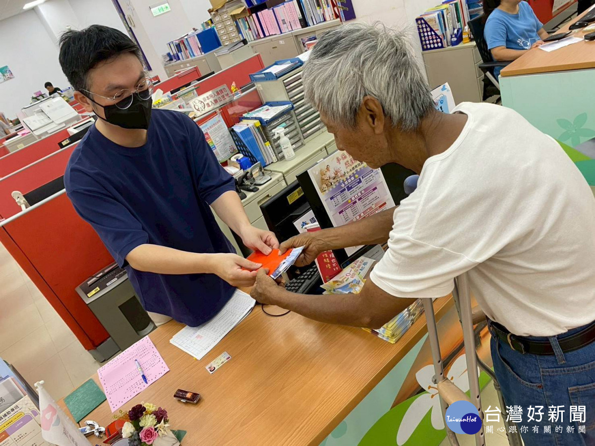 受惠民眾安心過節,溫馨團圓。