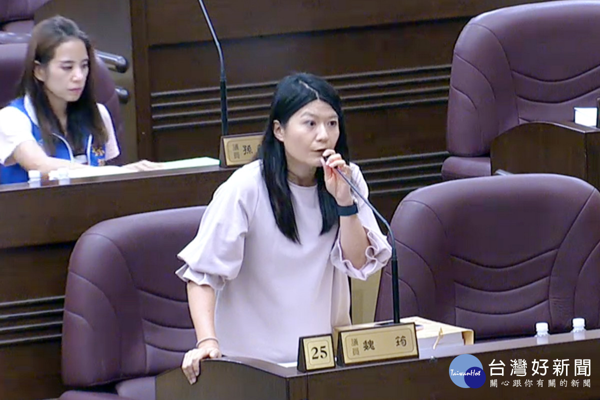桃園市議員魏筠提案普發現金1.5萬元。<br /><br />