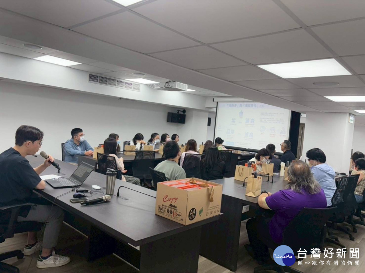 政風處陳彥彰講師詳細介紹了該法的立法目的、揭弊程序，以及對揭弊者的各項權益保障措施。