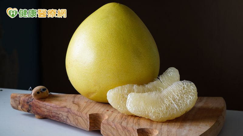 中秋柚子暗藏藥物危機　專家教你避免「藥效超速」