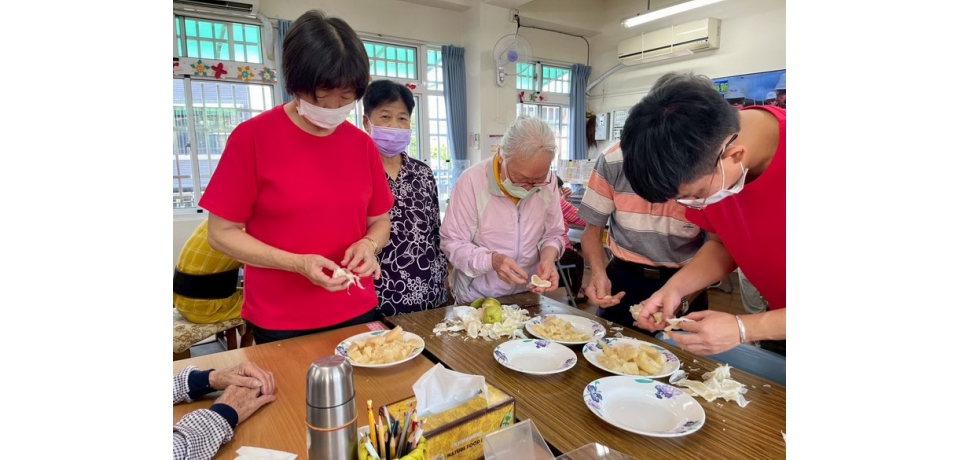 中秋傳情草屯療養院附設北勢里日照中心溫馨團圓迎佳節