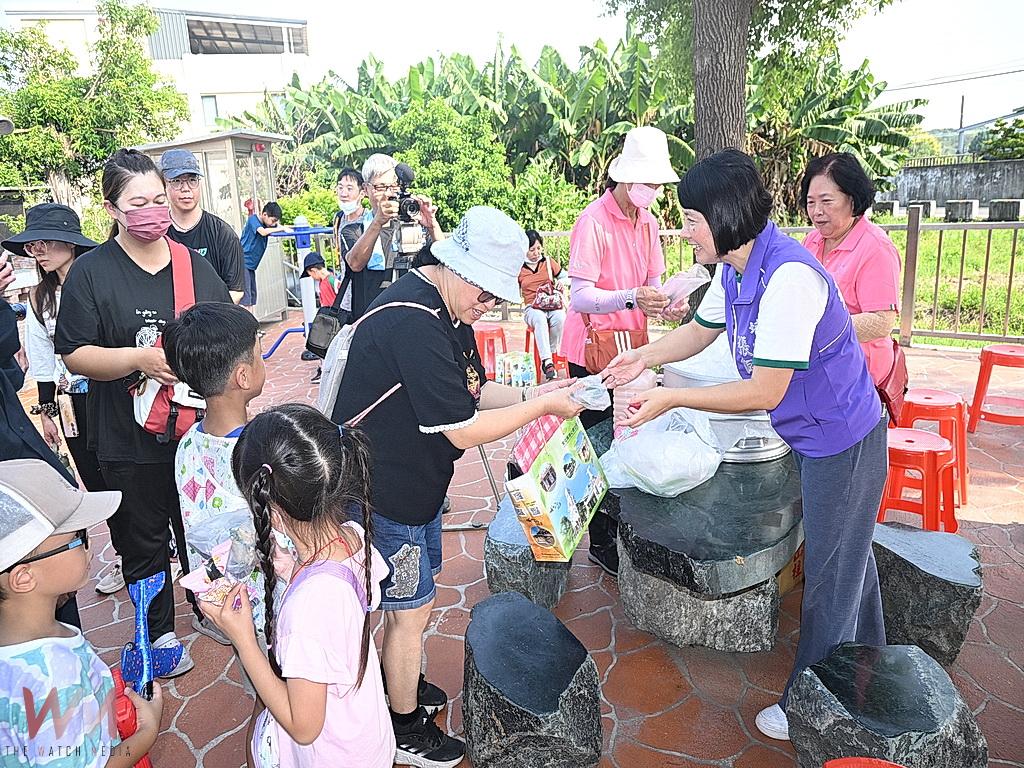 張佩瑩鄉長帶領遊客走讀 南昌堂文化活動認識在地人文風貌