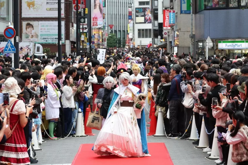 池袋萬聖節角色扮演嘉年華一景。©Ikebukuro Halloween Cosplay Festival 2024