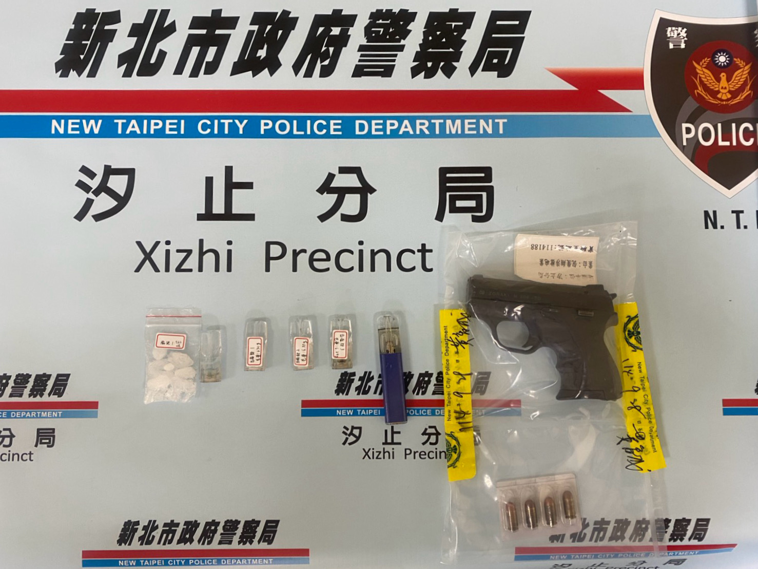 當場查獲槍毒(圖/記者戴昱弘)