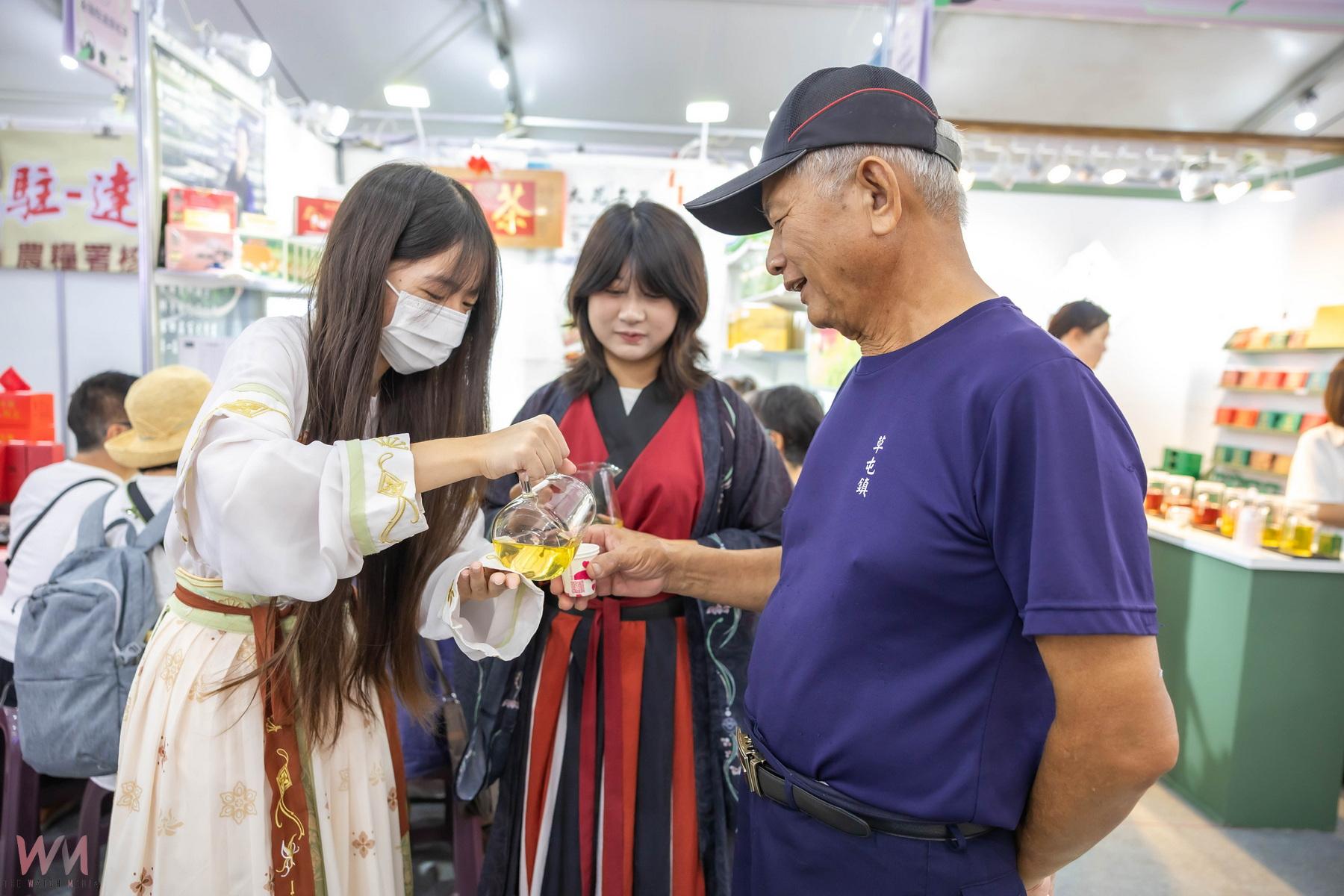 南投世界茶業博覽會開幕 首日湧現參觀人潮 - https://www.watchmedia01.com