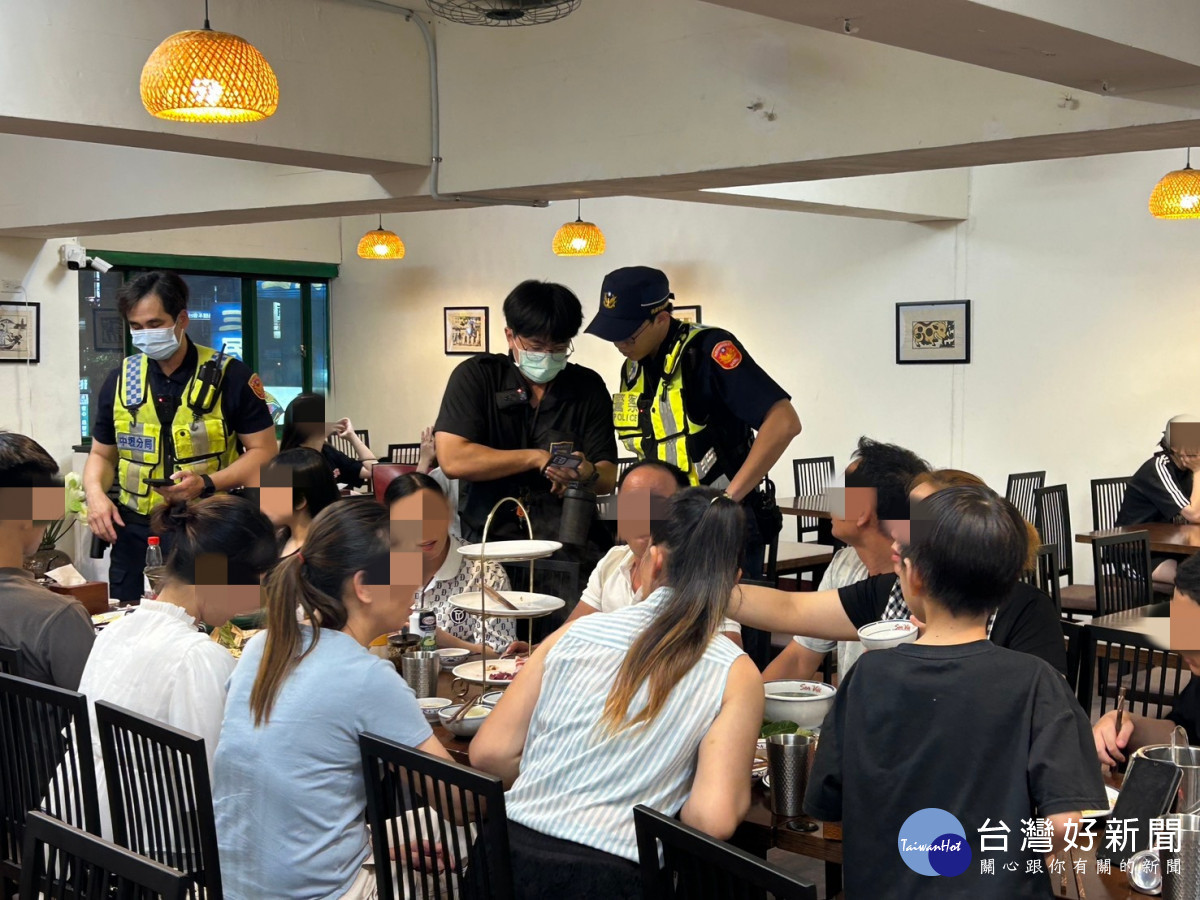 中壢警聯合移民署強力臨檢,連假查獲15移工。