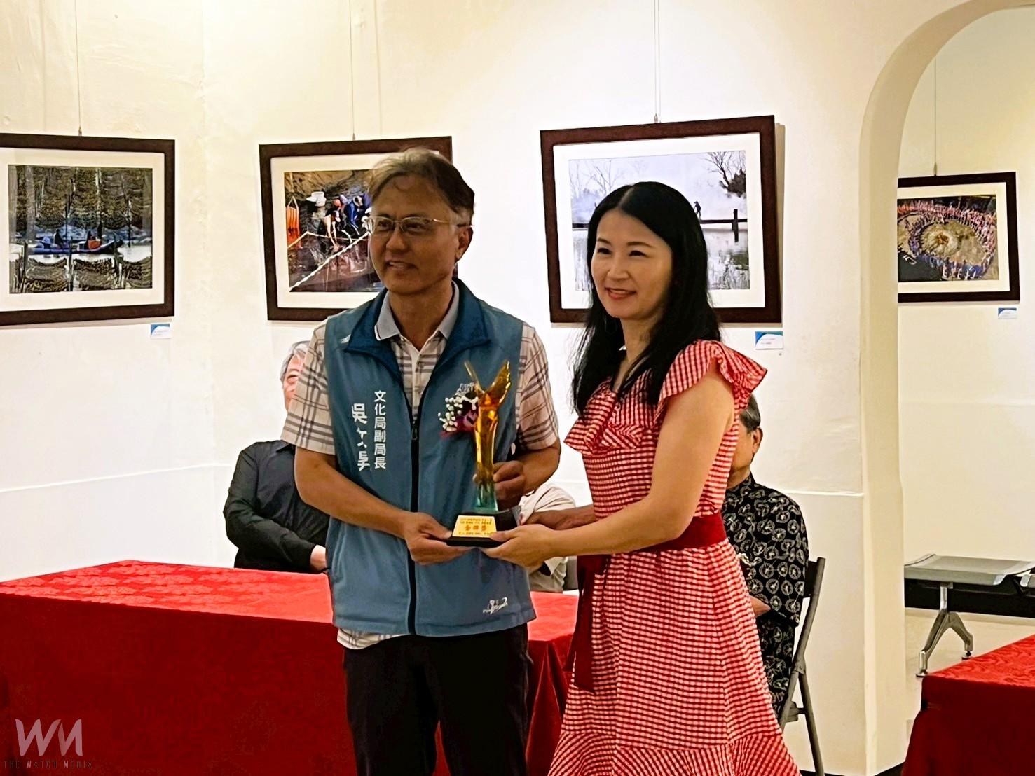 (有影片)/潮來潮去 留下永恆影像 潮間帶攝影展 60幅大佛禪閣藝廊展出 - https://www.watchmedia01.com