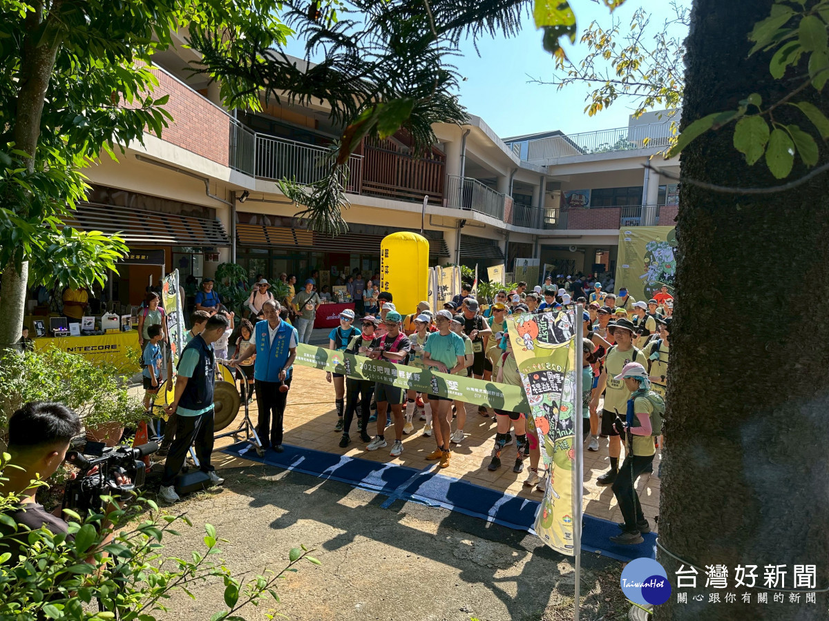 10KM組準備出發。