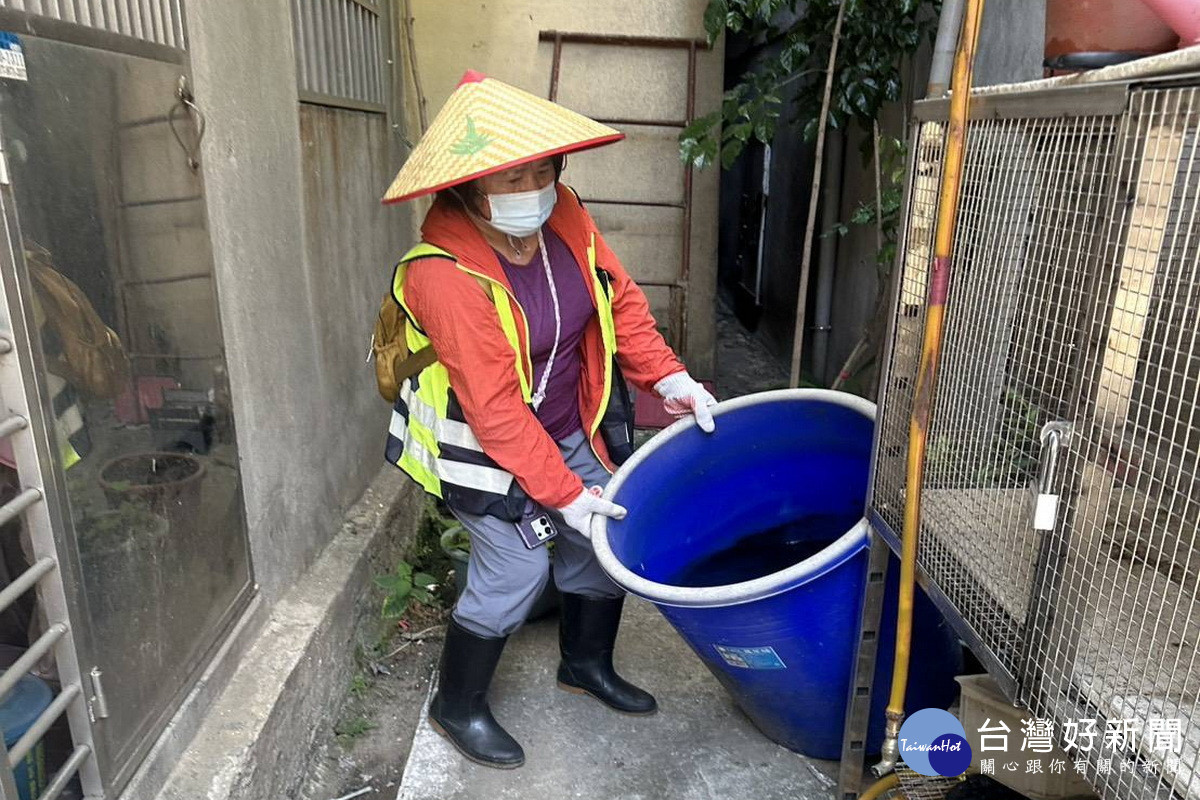 桃園市出現本土登革熱，環保局啟動「雙防線」全面圍堵疫情。<br /><br /> 