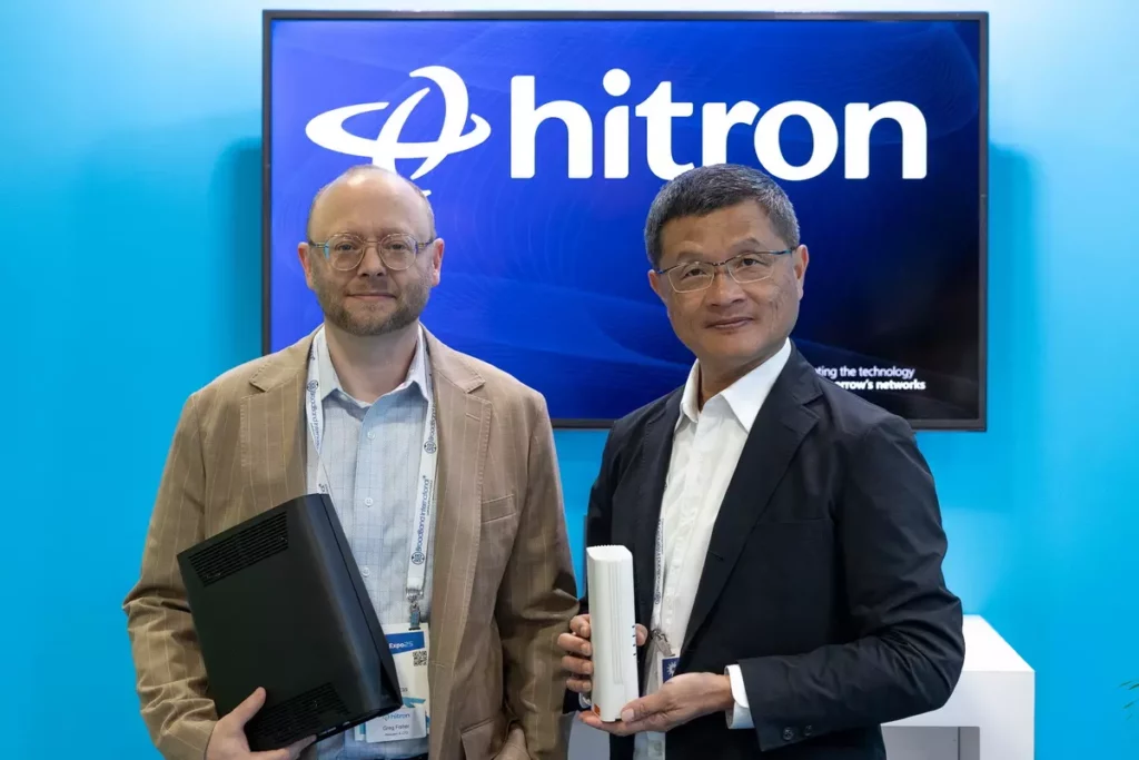 _凱擘大寬頻重視前瞻網路應用,率先導入仲琦科技最新的DOCSIS 4.0技術。(由左至右為:仲琦科技美國子公司總裁暨技術長Greg Fisher、凱擘大寬頻技術副總李柏凱)