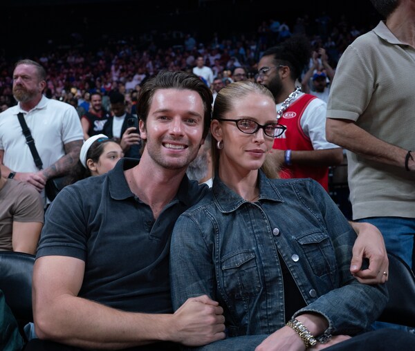 Patrick Schwarzenegger 與 Abby Champion 現身 NBA Abu Dhabi Games Patrick Schwarzenegger 與 Abby Champion 現身 NBA Abu Dhabi Games