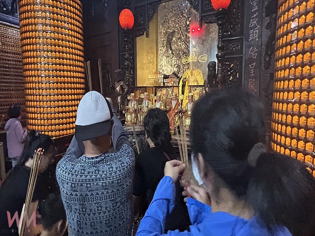中秋節土地公請善信吃豬腳麵線 花壇文德宮一整天熱鬧滾滾 - https://www.watchmedia01.com
