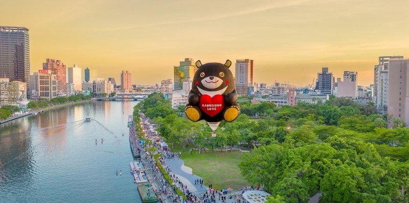 「2025高雄愛.月熱氣球」月世界圓滿落幕 雙十連假愛河浪漫登場