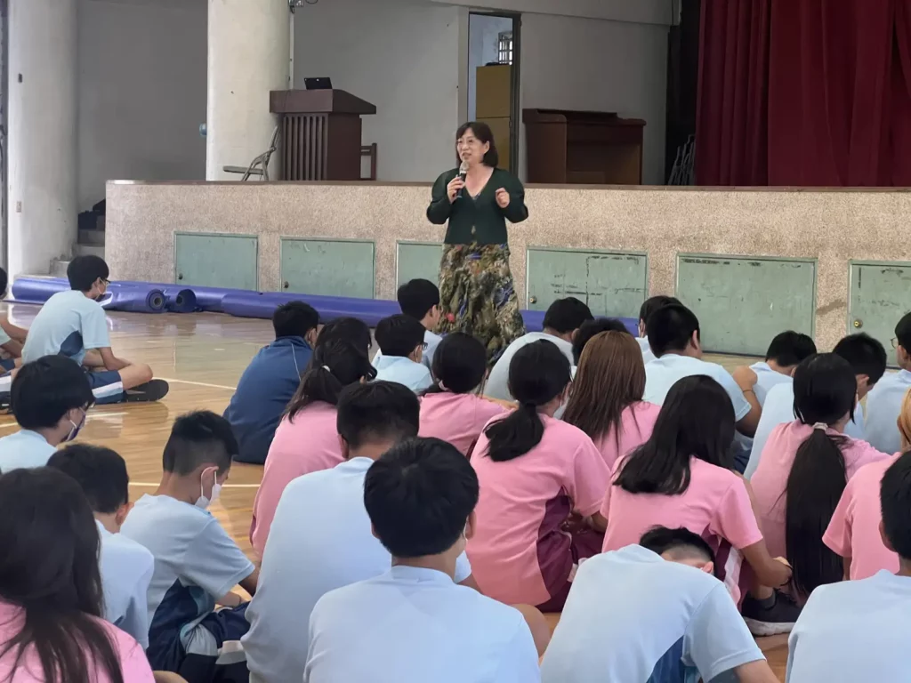 國立陽明交通大學社區健康照護研究所劉影梅特聘教授分享 FIT 的正確觀念及具體實踐方法。