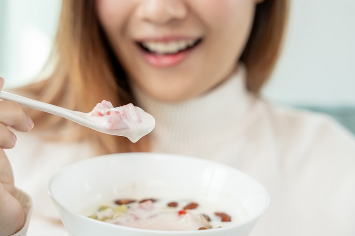 深夜嘴饞怎麼吃才健康？營養師推薦6款低負擔宵夜，助眠又不發胖