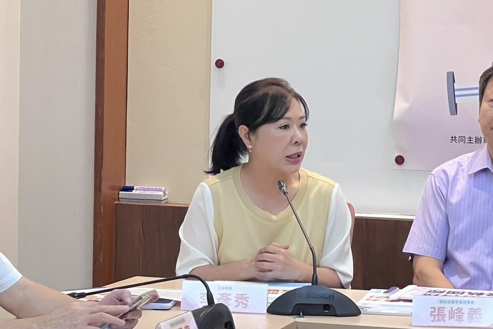 流感疫苗開打　李彥秀提3大主張促政府守護長者 227