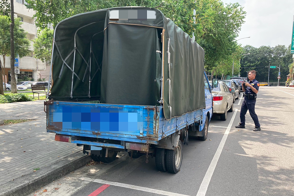 台中「無牌車」占用車格最重罰3萬6千元 議員建議例行取締 218 台中「無牌車」占用車格最重罰3萬6千元 議員建議例行取締 217