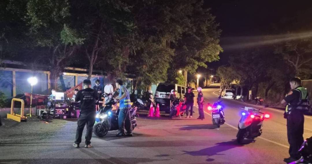 蘆竹區在地人士與政府單位組成「打噪英雄」,在中秋節依然持續工作,守護大谷山。(記者翻攝)