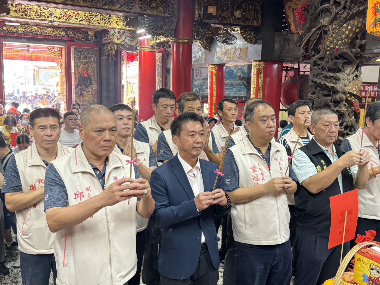 粉紅超跑提早報到!白沙屯媽祖確定將提前一日「贊境」高雄前鎮漁港。〈圖/記者蔡宗武翻攝〉
