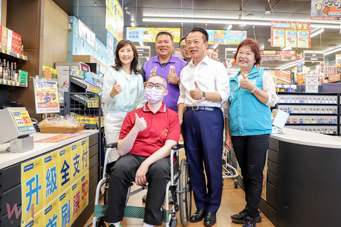 全聯慶祥慈善基金會送暖 捐贈百萬物資助嘉義弱勢