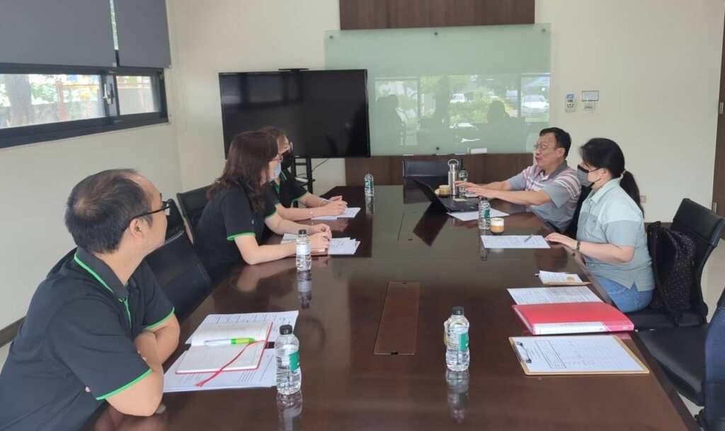 ▲中彰投分署前進企業提供專人輔導貼心服務。(中彰投分署提供)