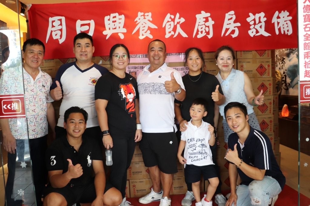 響應花蓮光復救災 贈價值50萬急救物資 北市警中正第二分局民防大隊 盼花蓮度過難關 6 %E4%BA%8C 10 7