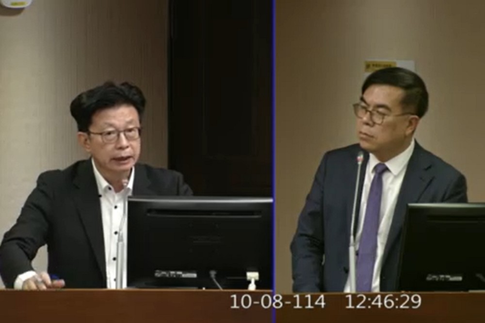 台塑化傾倒5萬噸石灰一拖10年未清 郭國文要求環境部碳費不應打折 210 台塑化傾倒5萬噸石灰一拖10年未清 郭國文要求環境部碳費不應打折 209