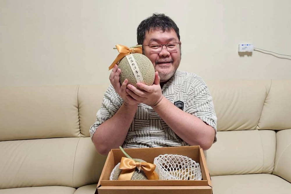 批黃國昌不認付費徵信社跟監黨員 四叉貓手握鐵證嗆:政治渣男 220 批黃國昌不認付費徵信社跟監黨員 四叉貓手握鐵證嗆:政治渣男 219