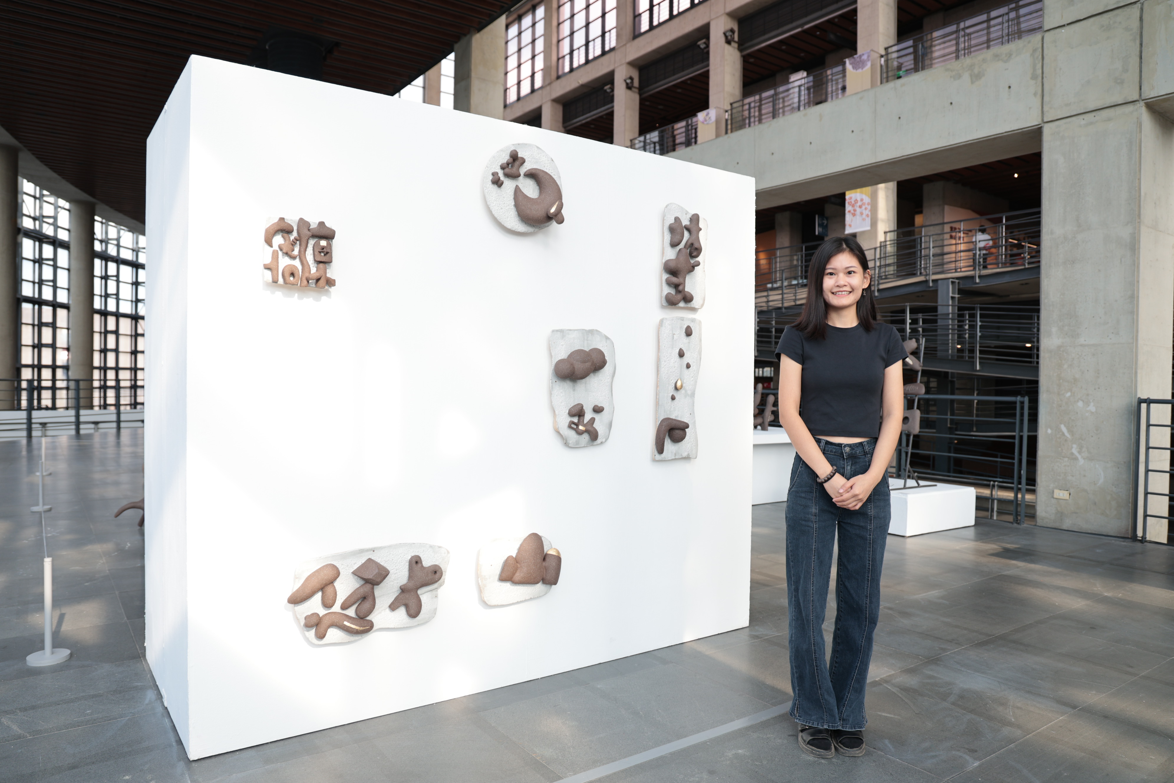 文字的韻律躍上陶瓷!「陳庭怡新秀創作個展」陶博館展出 - https://www.watchmedia01.com
