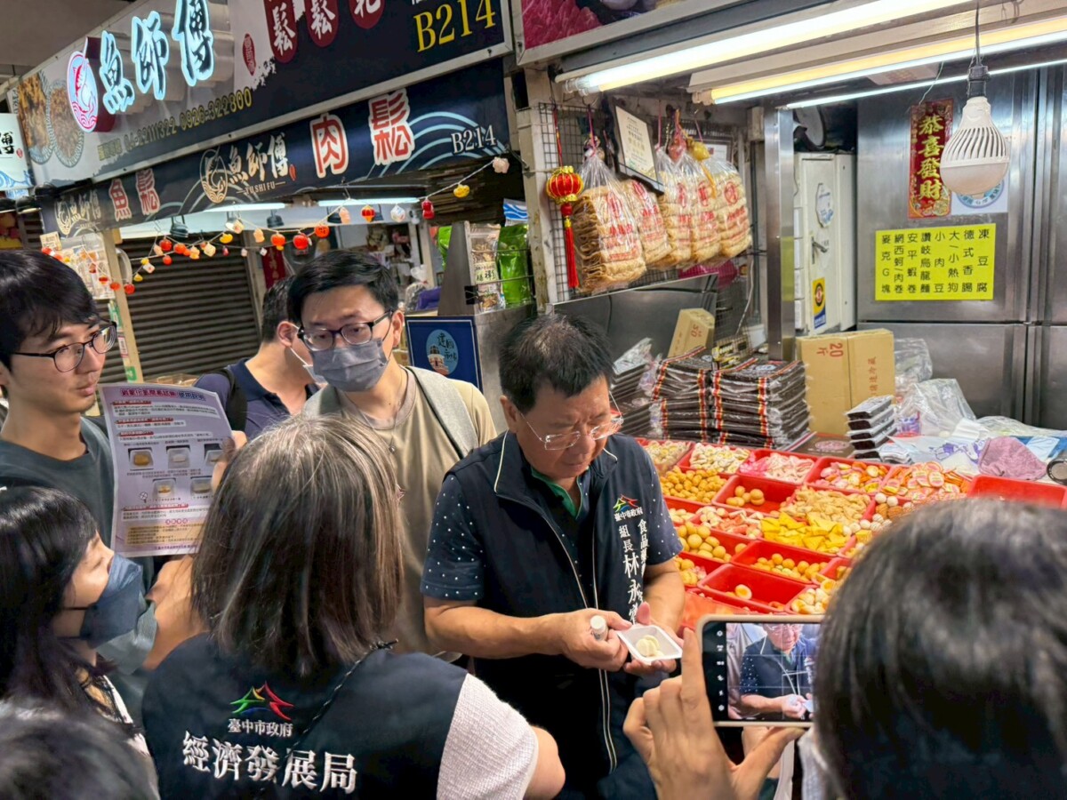 ▲中市府啟動跨局處合作，推動公有市場過氧化氫快篩檢測。(圖/中市府提供)