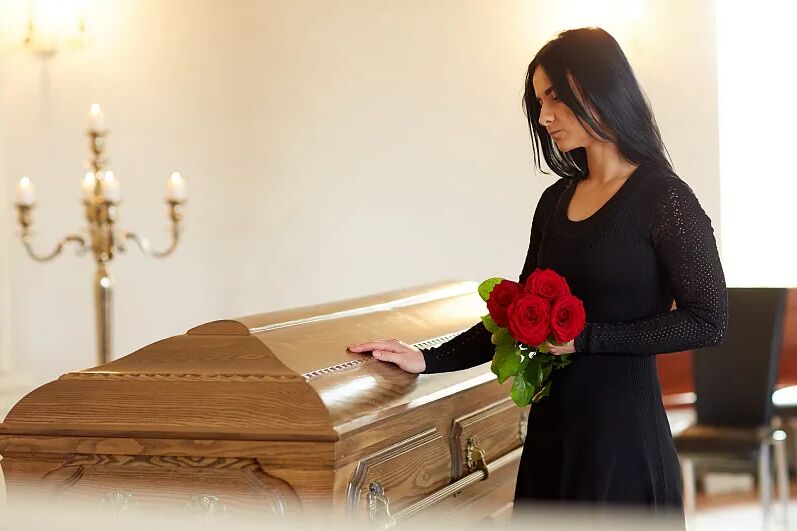 人妻整理枕邊人遺物意外發現　不甘為夫背債狀告狐狸精 227