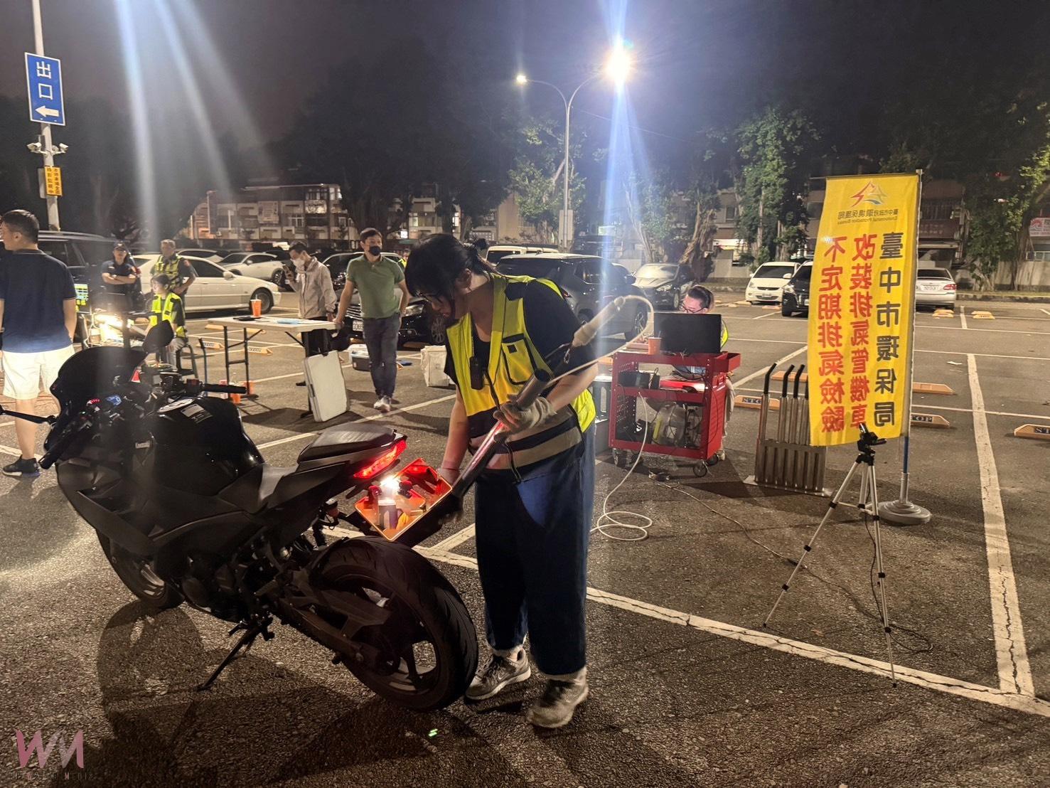 啟動「靜城專案」 台中市警五分局攜手環保局 強力取締噪音改裝車 - https://www.watchmedia01.com