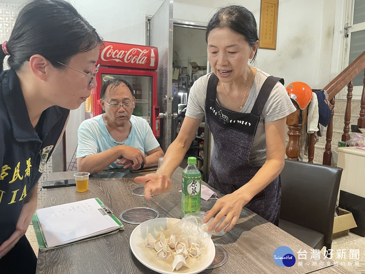 美食是連結人與文化的橋樑 移民署走訪員林小麵店