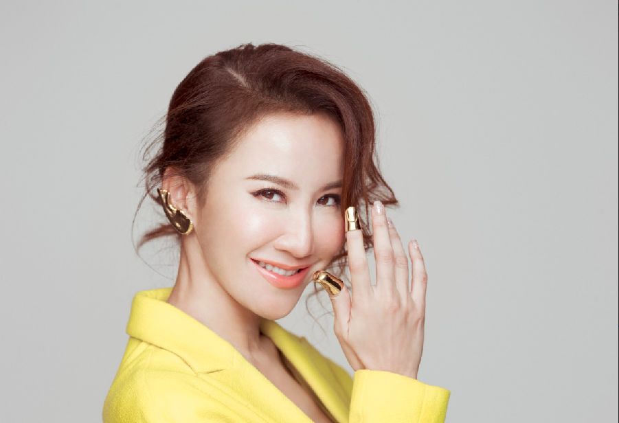 李玟的帳號被網友登入,公開私訊內容。(圖/索尼音樂提供)