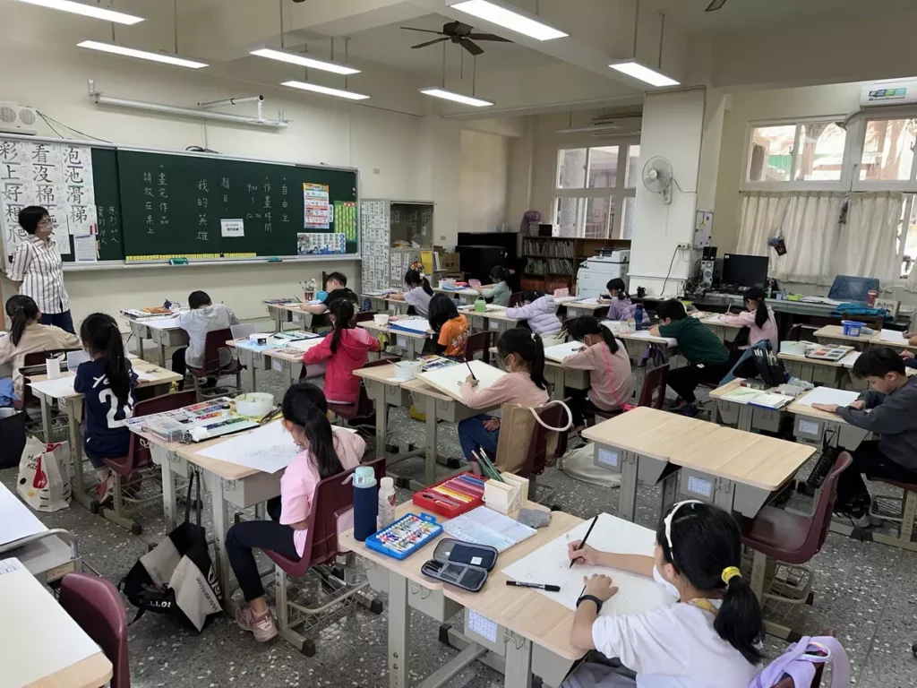 _第26屆梅嶺獎全國學生美術比賽-複賽現場舉行現場作畫
