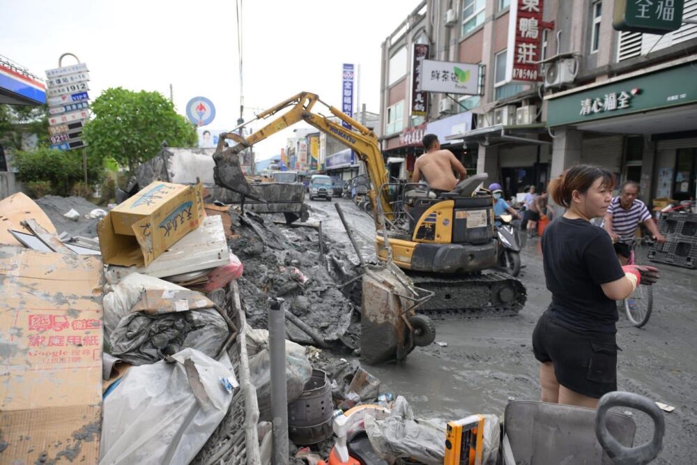 花蓮國民黨團舉3大事證轟內政部瀆職 籲徹查馬太鞍堰塞湖溢流責任 222 花蓮國民黨團舉3大事證轟內政部瀆職 籲徹查馬太鞍堰塞湖溢流責任 221
