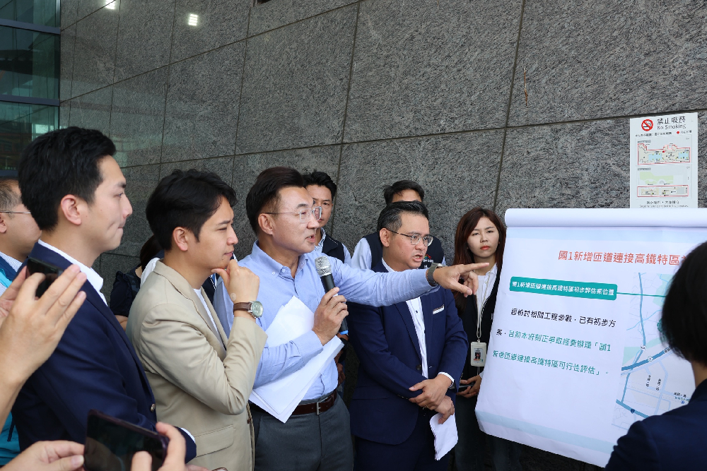 台中高鐵特區交通恐更惡化 江啟臣、何欣純同場會勘要求解決 224 台中高鐵特區交通恐更惡化 江啟臣、何欣純同場會勘要求解決 223