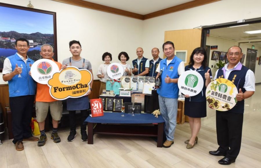 獲全球最佳20茶葉品牌 鍾東錦肯定張家齊傳承技藝茶香飄國際