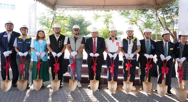 「國際扶輪和平意象」開工典禮  陳光復出席肯定扶輪推動公益與和平精神