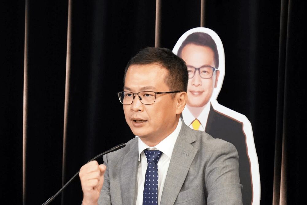長榮空服員病逝爆勞檢疑慮 陳昭姿批罰款無威嚇力、羅智強促檢討過勞 234 照片來源:羅智強臉書