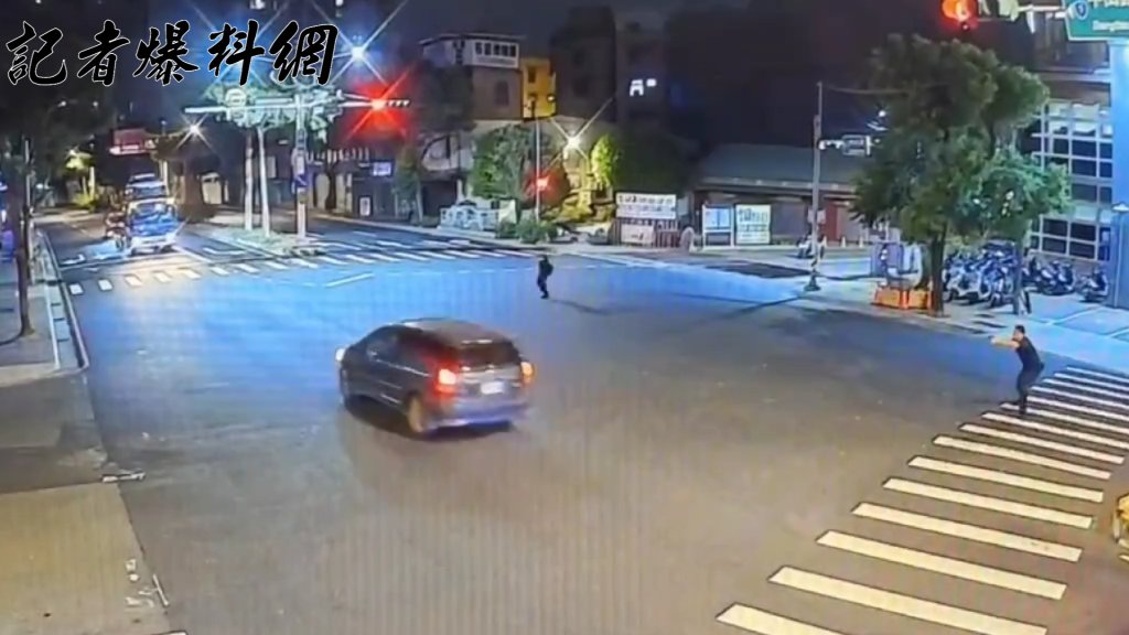 桃園男紅燈右轉拒檢玩命狂飆!警匪追逐連開5槍破窗逮人