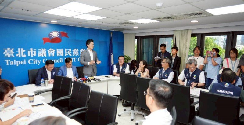 蔣萬安率市府團隊至國民黨議會黨團說明本會期重要法議案爭取支持