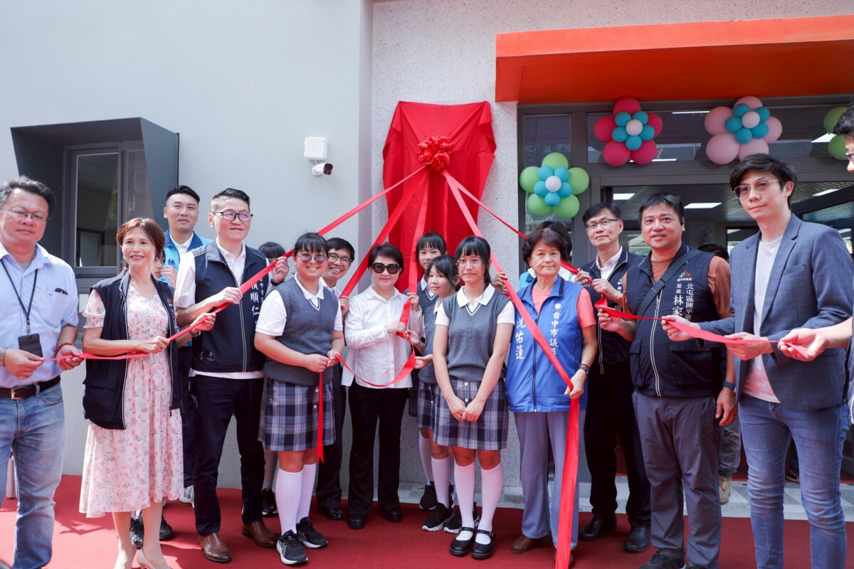 ▲市長盧秀燕出席揭牌儀式。(圖/中市府提供)
