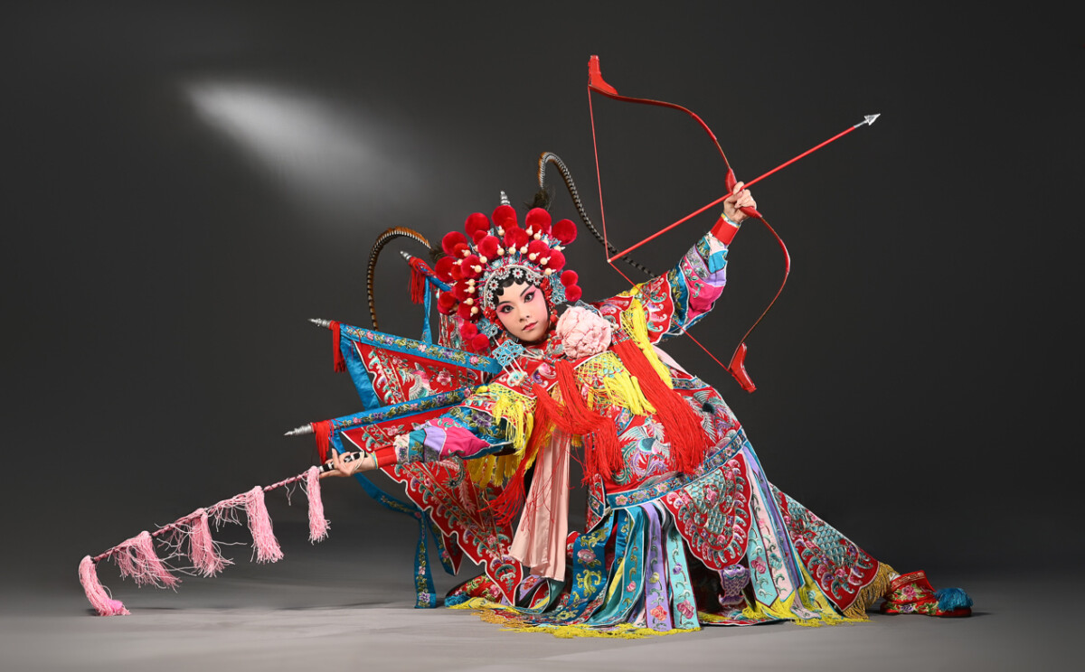 ▲臺灣豫劇團今年11月至12月推出四場「飆戲」演出，在左營豫劇團團內，火熱上演。（圖/臺灣豫劇團提供）