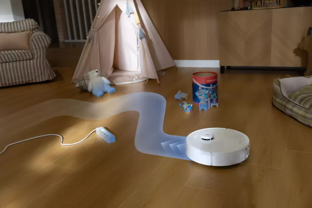 Qrevo Curv 2 Flow搭載升級版Reactive AI避障系统,可識別居家物品數量超過200種,精準清掃同時維持家中物品的安全。