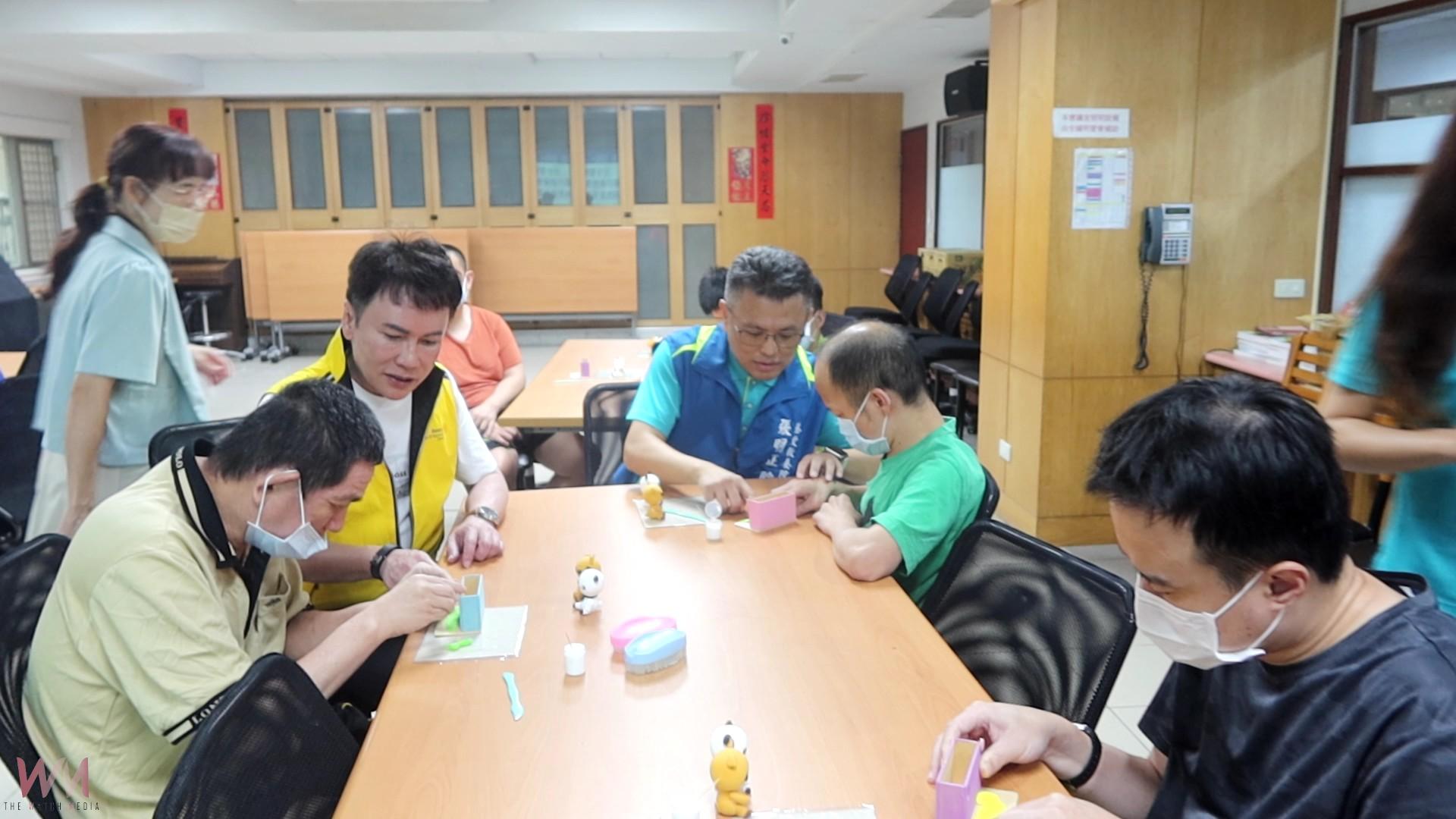 (有影片)/中華存善慢飛天使協會捐六台省電冷氣 慈愛教養院受惠 - https://www.watchmedia01.com